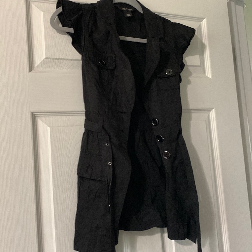 Black White House black market vest